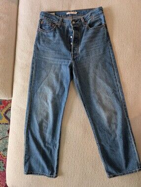 Levi's Premium Ribcage Straight Ankle Lightweight Women's Jean Medium Wash 29
